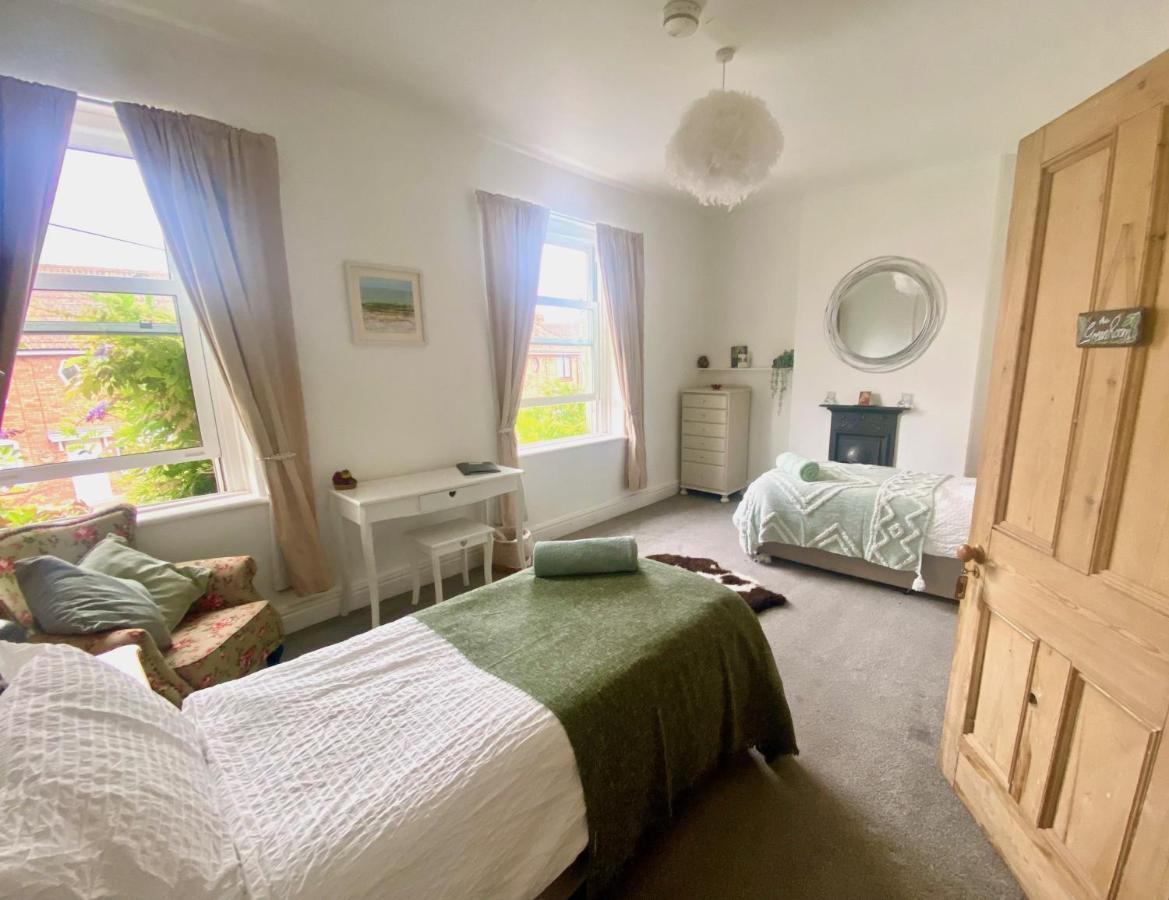 The Dragonfly Bnb, גלסטונברי מראה חיצוני תמונה