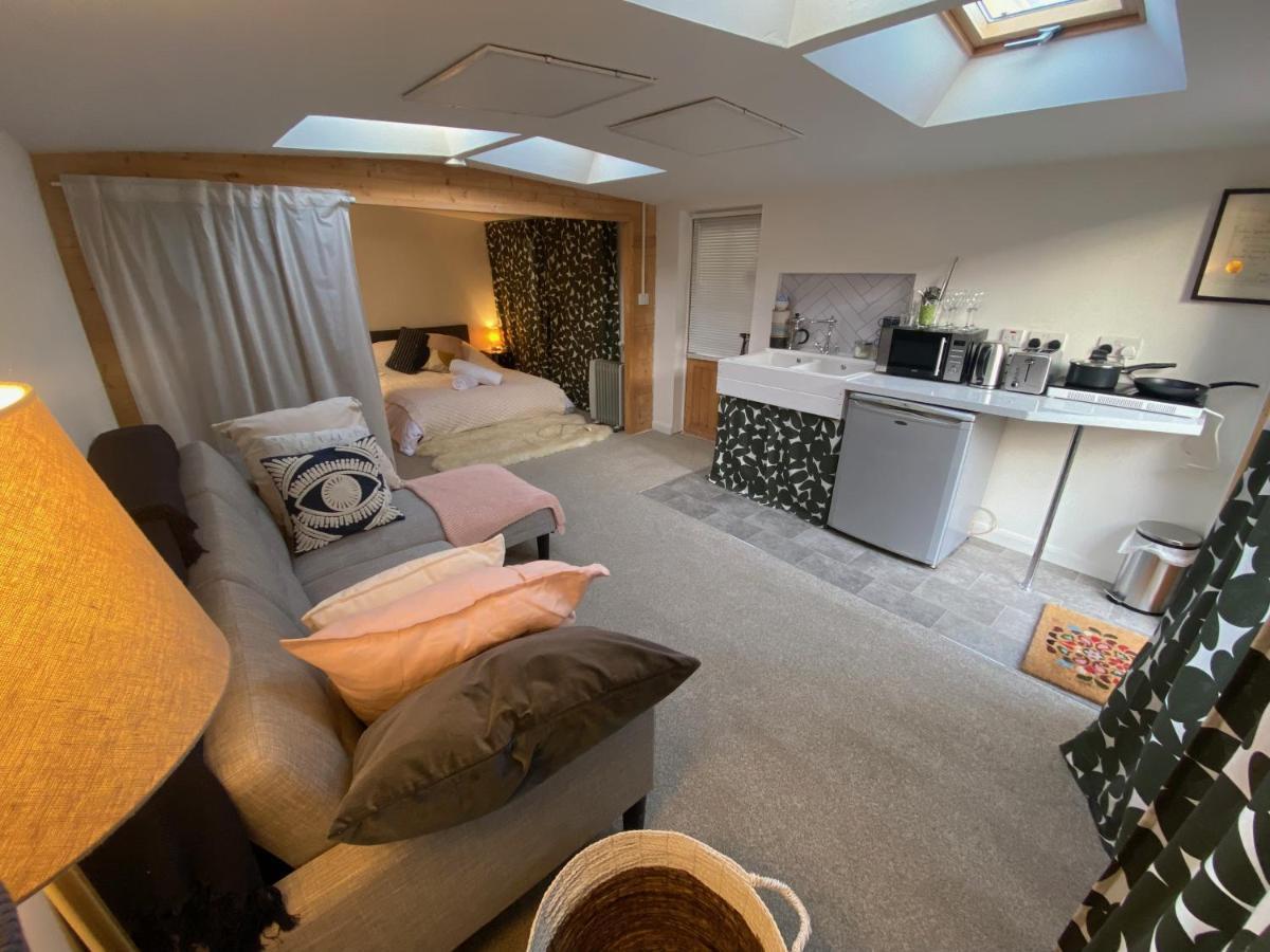The Dragonfly Bnb, גלסטונברי מראה חיצוני תמונה
