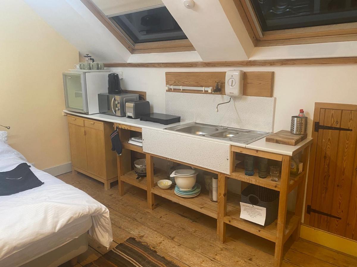 The Dragonfly Bnb, גלסטונברי מראה חיצוני תמונה