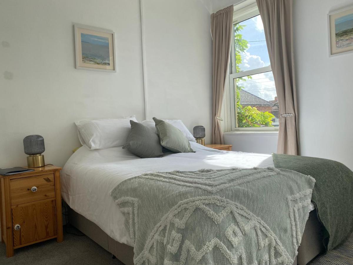 The Dragonfly Bnb, גלסטונברי מראה חיצוני תמונה