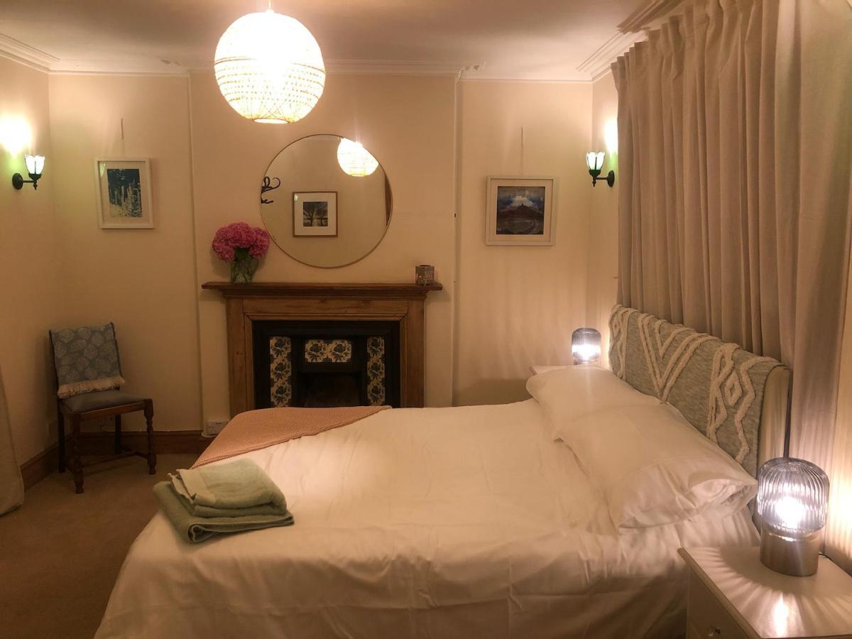 The Dragonfly Bnb, גלסטונברי מראה חיצוני תמונה