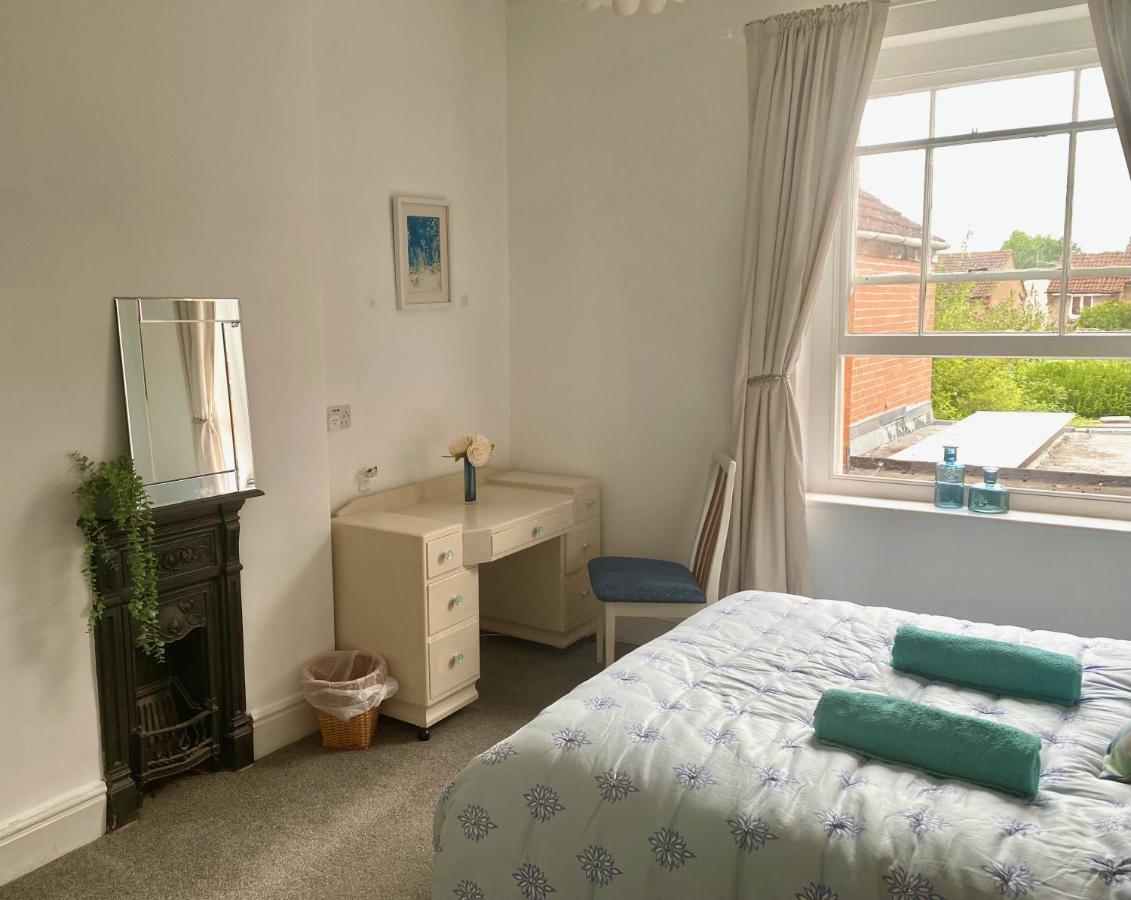 The Dragonfly Bnb, גלסטונברי מראה חיצוני תמונה