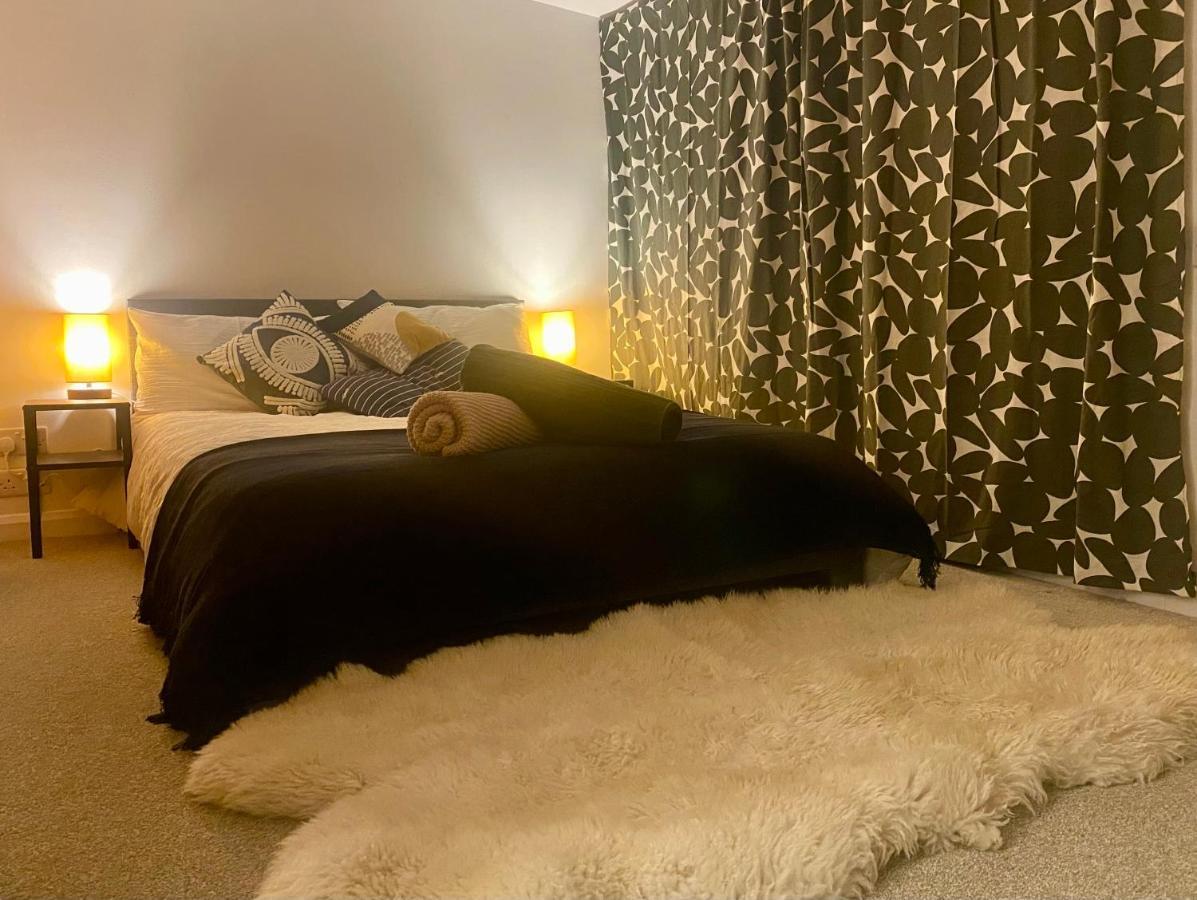 The Dragonfly Bnb, גלסטונברי מראה חיצוני תמונה
