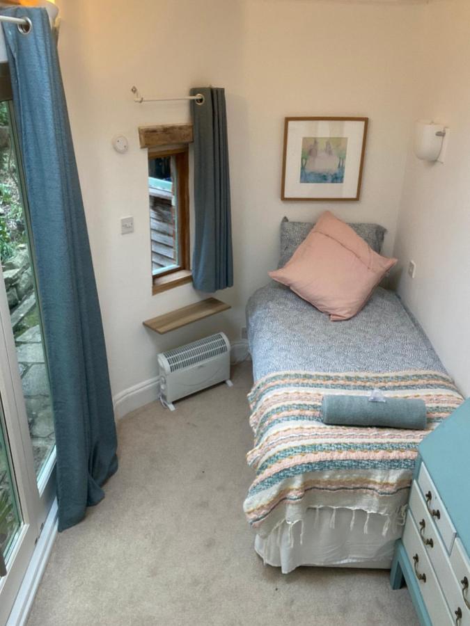 The Dragonfly Bnb, גלסטונברי מראה חיצוני תמונה
